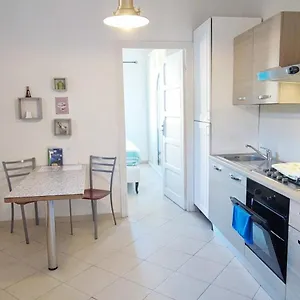 Bibliososta Anche Al 1° Piano Anno 2024 Appartement